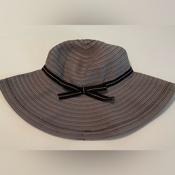 Gap Brown Stripped Sun hat M/L - Picture 2 of 5